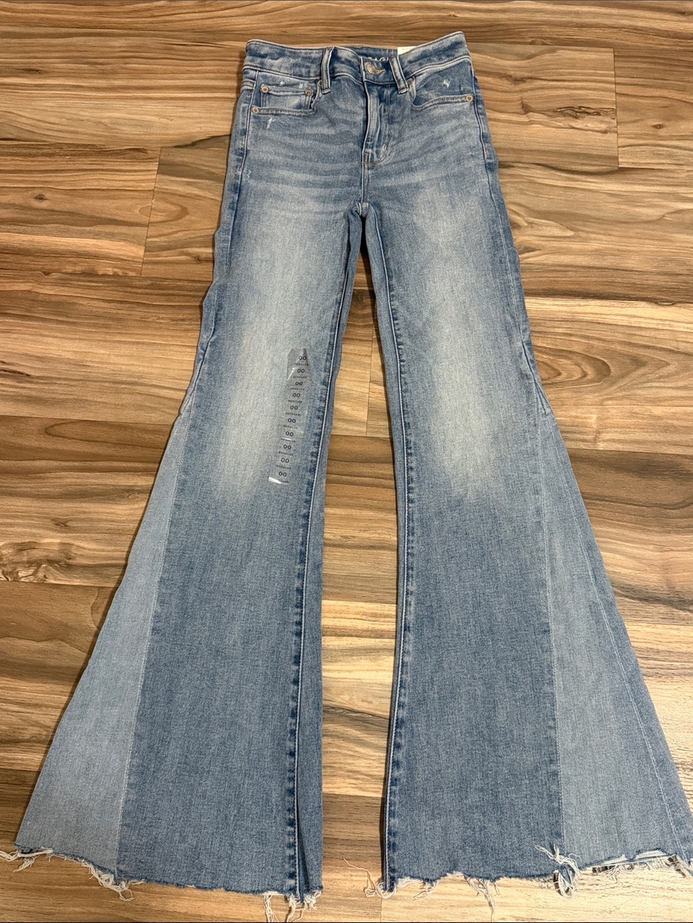 American Eagle Next Level Festival Flare Jeans US Sz. 00 Raw Hem Two Tone NWT